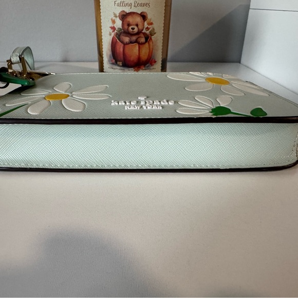 Kate Spade Day Tripper Triple Wristlet NWT - Picture 10 of 12